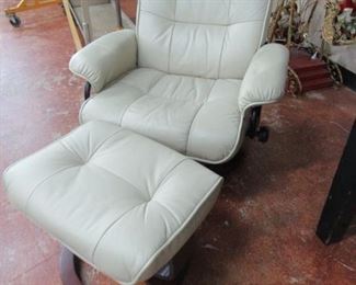 Stress Less Style Chair & Ottoman