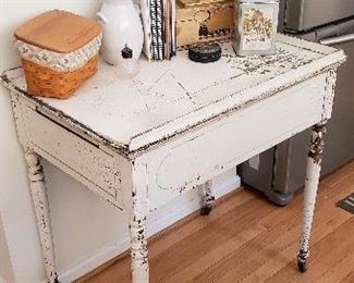 Shabby Chic Tables
