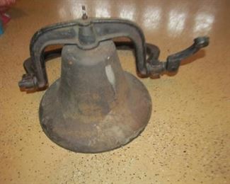 Cast iron dinner bell with yoke and clanger 