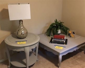 Wooden coffee and end table! Classic designs--like new!