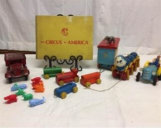 Vtg Train  Circus Toys