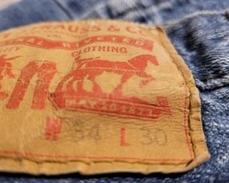 Levis 34 X 30 (Several pair)