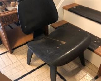 No veneer damage. Paint needs touch up