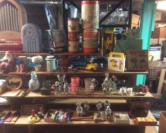 Wonderful small vintage collectibles they are all great items