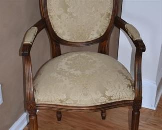 Ethan Allen side chair - gorgeous neutral damask fabric