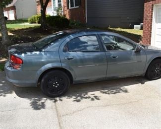 2006 Dodge Stratus! Clean title. Not currently running. Alternator or starter or fuses are problem.