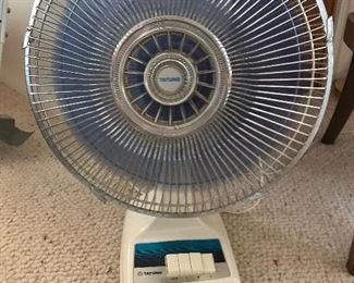 Vintage Tatung fan 3 speed, 12”