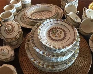 Spode dish set -Buttercup pattern
