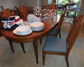 Dining table and 6 chairs