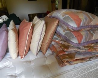 Custom king size bedspread, 2 shams and 5 throw pillows