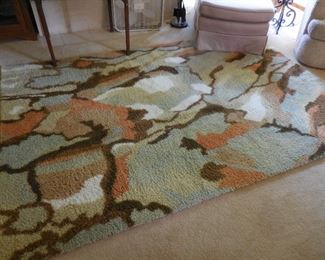Area rug