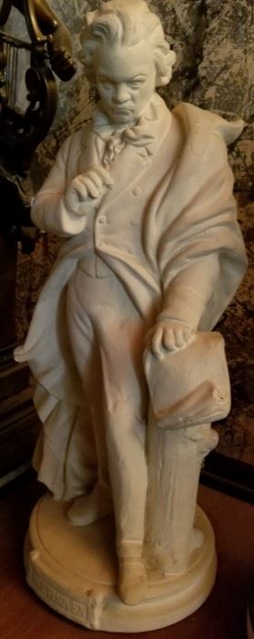 STATUE