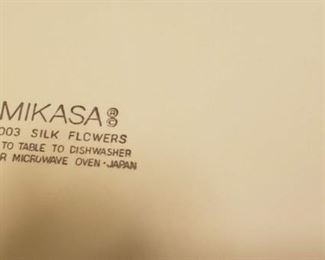 MIKASA SILK FLOWERS LOGO