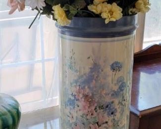 MILK JUG. VASE WITH DRIED FLOWERS