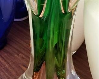 ART GLASS. GLASS VASE.