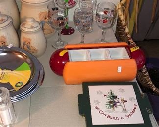 Put your condiments for the hotdogs and this really unusual tray. Armor hotdogs anyone.