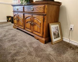 Dresser