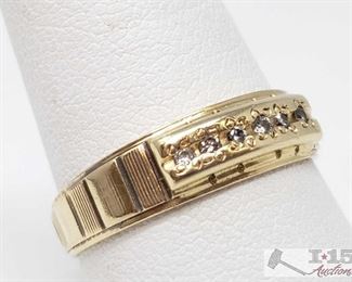 902: 	
10k Gold Ring with Diamonds, 4.1g
Weighs approx 4.1g, size 10
OS19-018517.48