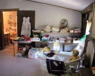 Linen, Linen and more Linen....