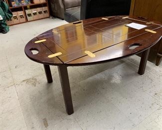 Vintage coffee table with the removable tray $65