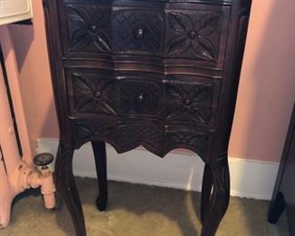 Small antique chest/nightstand