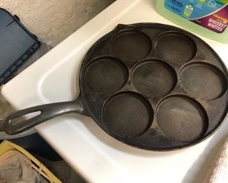 Griswold egg poaching cast iron pan