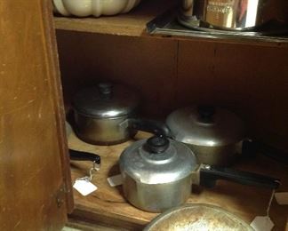 Magnalite (made in thr USA) pots with lids!bunt cake pans, cheesecake pan