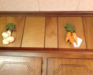 Vintage vegetables plaques
