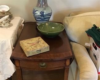 Vintage side tables with pottery lamps