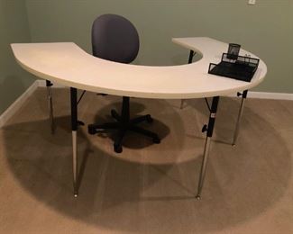 Horseshoe table/desk and chair