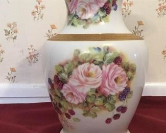 Limoges 22k Decorated Vase https://ctbids.com/#!/description/share/191817