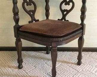 Vintage Corner Chairs https://ctbids.com/#!/description/share/191782