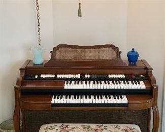 Vintage Baldwin Orgasonic Organ w/ Original Tag...works! 