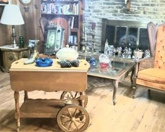 A view into the fab living room