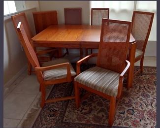 Formal Dinette Set with 6 Chairs and Extra Leaf