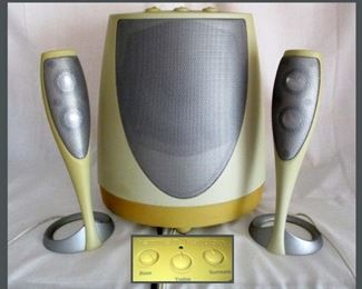Groovy Harmon Kardon Speakers and Subwoofer HK 695-01