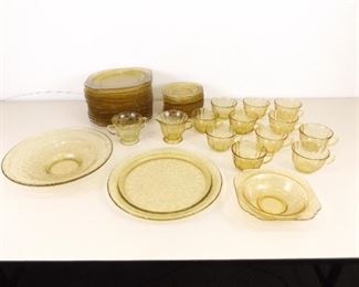 Vintage 40 Piece Yellow Glass Madrid Set
