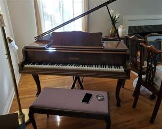 150: 5' Baby Grand Piano by Chickering
Appears to be in good condition