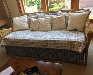 Wicker daybed