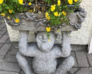 Monkey planter