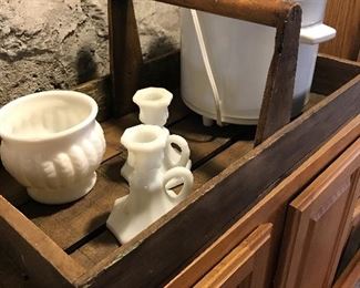 Great primitive tool carrier
