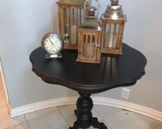 Pie Crust table and 3 lanterns-desk clock