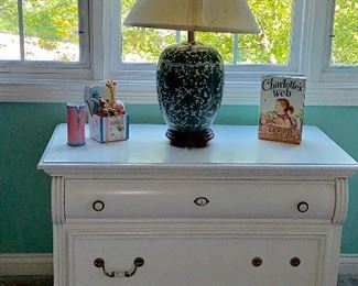 Large Bombay style chest - top opens for storage 