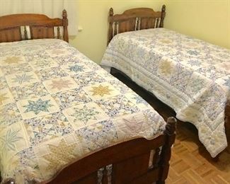 Lea twin/bunk beds