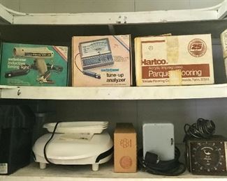 Various tools and kitchenware 