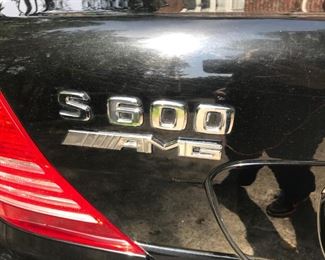 This is a 2001 S600 Mercedes Benz. It has a little over 80,000 miles and is a V12 with a clean title. We know it has a water leak that makes it undrivable. The price is $4,000. Cash or certified check only.