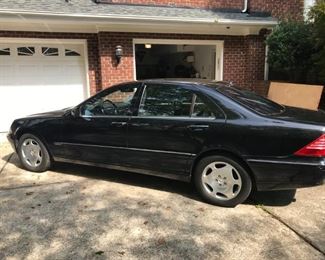 This is a 2001 S600 Mercedes Benz. It has a little over 80,000 miles and is a V12 with a clean title. We know it has a water leak that makes it undrivable. The price is $4,000. Cash or certified check only.