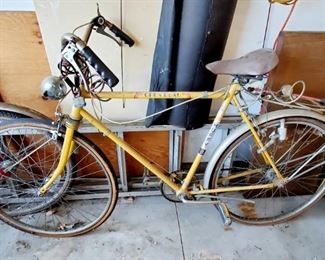 Vintage Huffy Open Road Bike