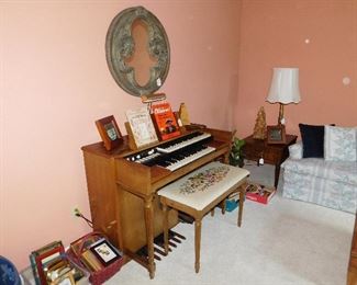 DSCN9179 5986nelsonestatesale