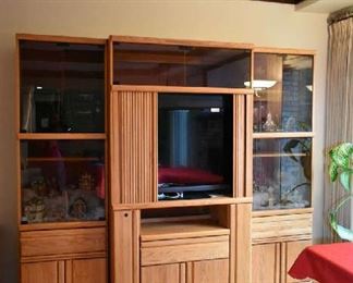 OAK ENTERTAINMENT WALL UNIT-3 PCS.- TV NOT FOR SALE